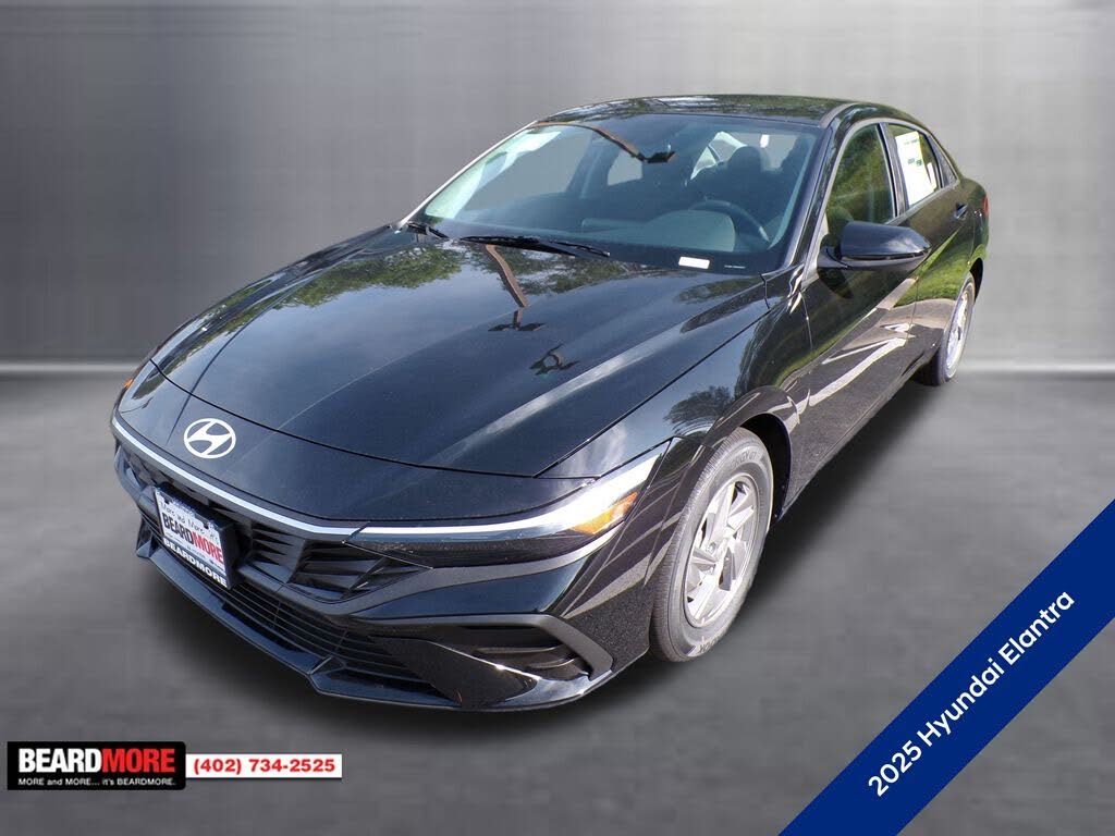 2025 Hyundai Elantra SE FWD