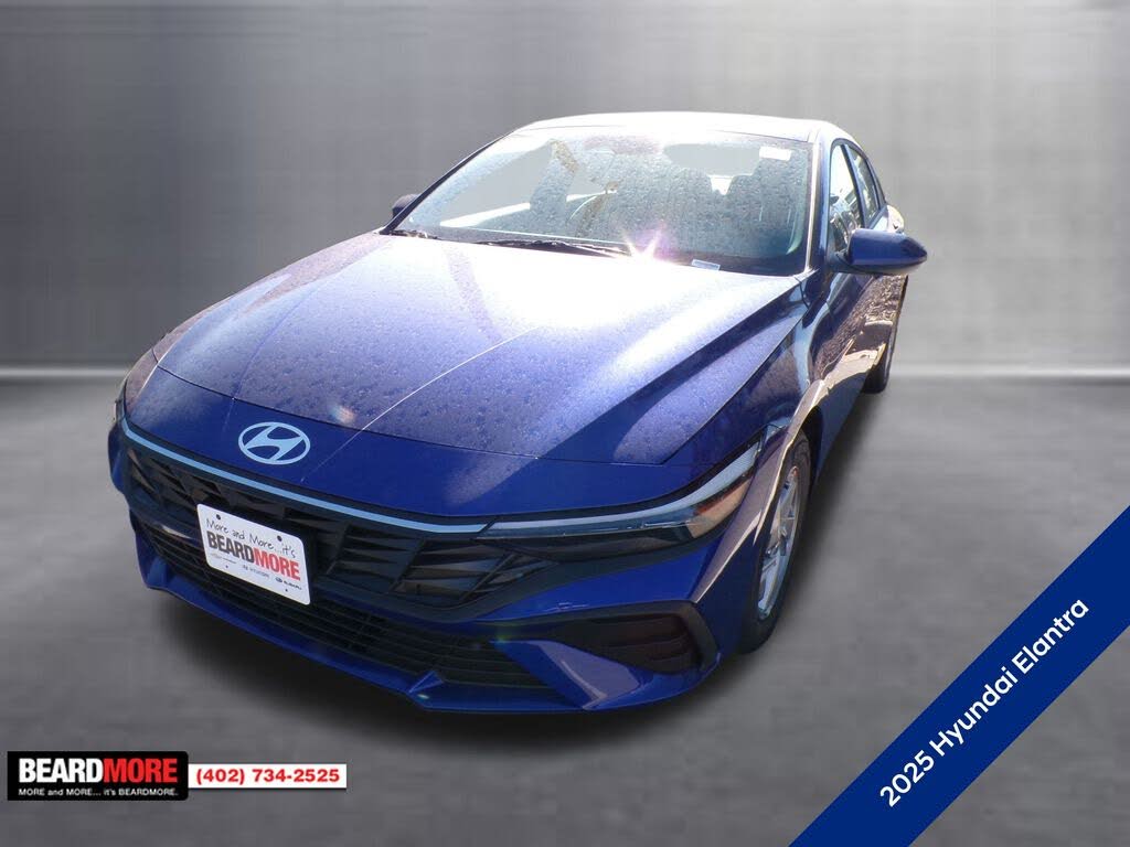 2025 Hyundai Elantra SE FWD