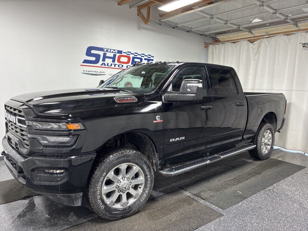 2026 RAM 2500 Big Horn Crew Cab 4WD
