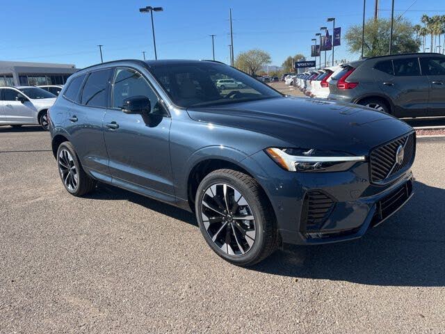 2026 Volvo XC60 B5 Plus AWD