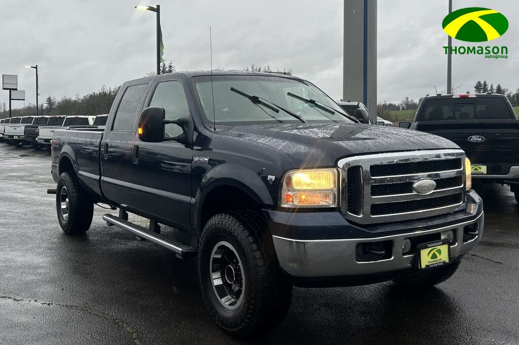 2006 Ford F-250 Super Duty Lariat Crew Cab 4WD