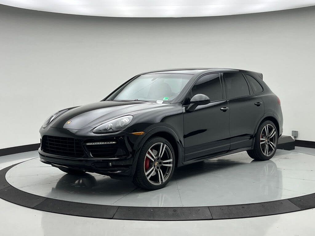 2013 Porsche Cayenne GTS AWD