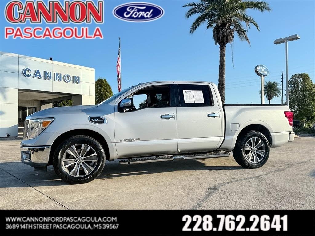 2017 Nissan Titan SL Crew Cab