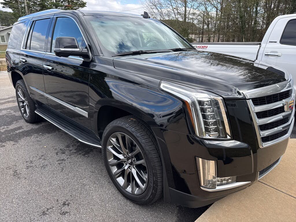 2019 Cadillac Escalade Luxury RWD