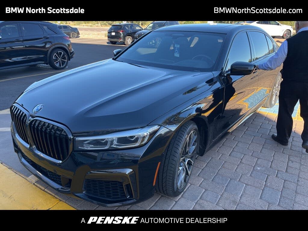 2022 BMW 7 Series 740i RWD