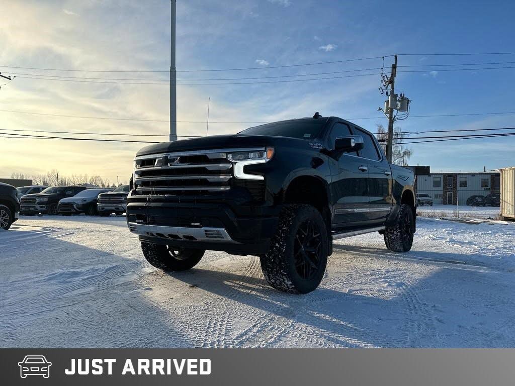 2022 Chevrolet Silverado 1500 High Country Crew Cab 4WD