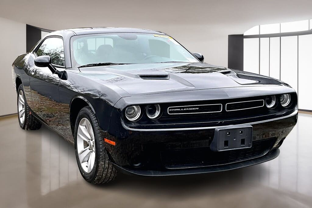 2023 Dodge Challenger SXT RWD