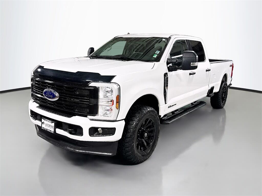2024 Ford F-350 Super Duty XLT Crew Cab 4WD
