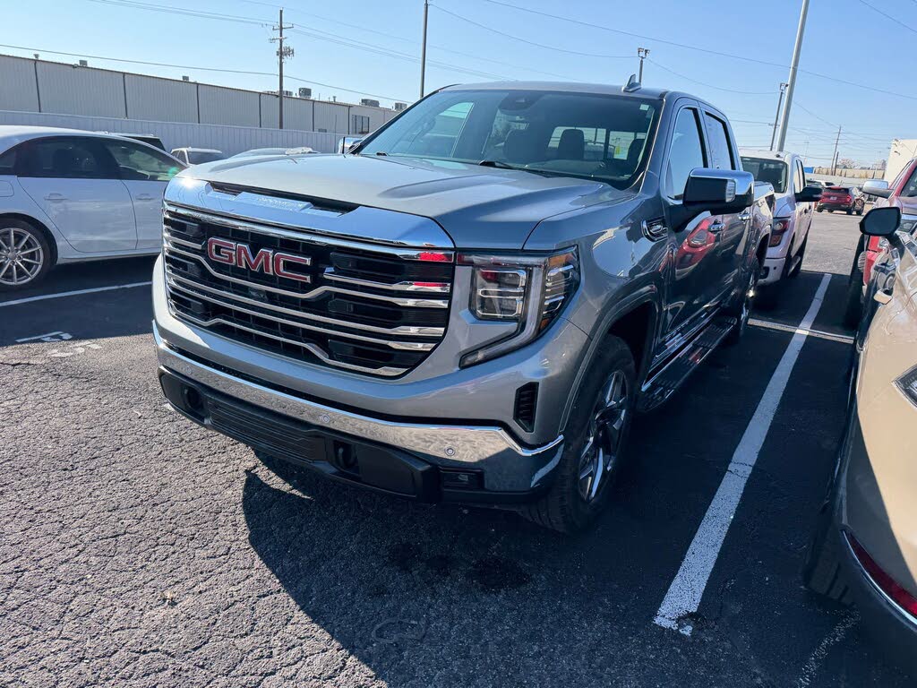 2024 GMC Sierra 1500 SLT Crew Cab 4WD