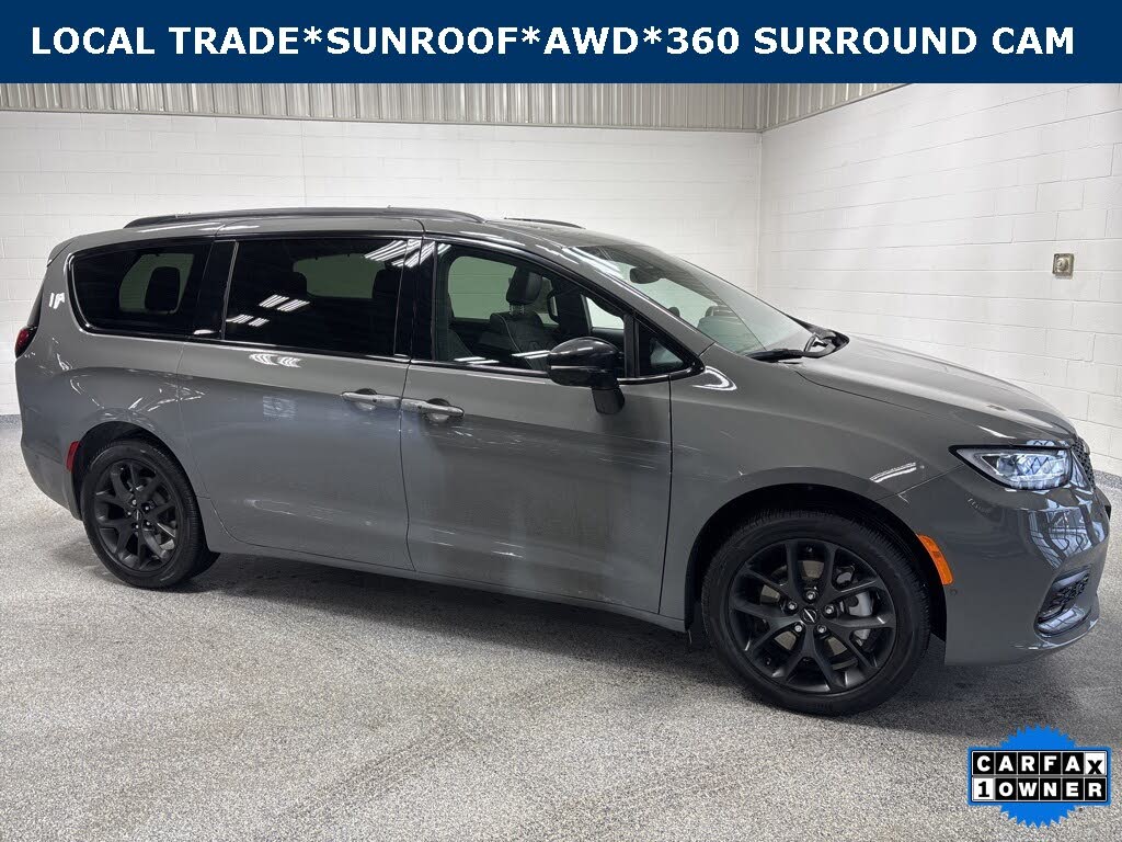 2025 Chrysler Pacifica Limited AWD