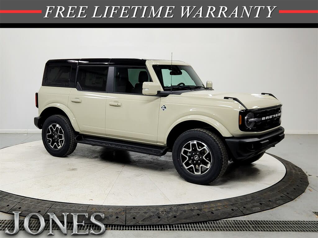 2025 Ford Bronco Outer Banks 4-Door 4WD