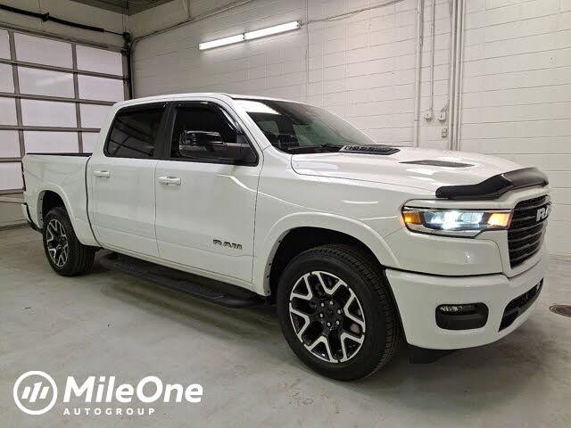 2025 RAM 1500 Laramie Crew Cab 4WD