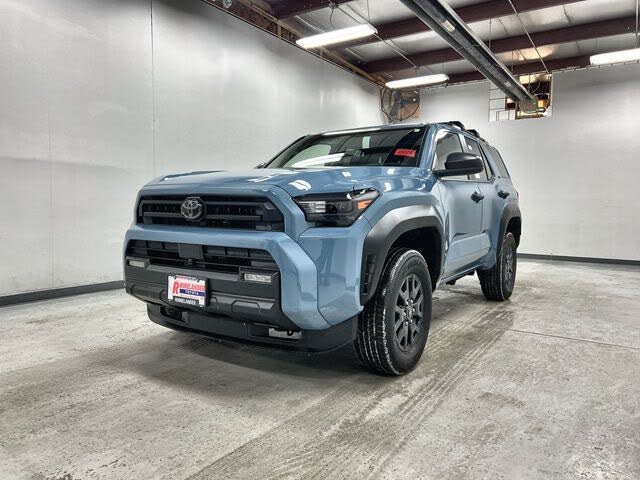 2025 Toyota 4Runner SR5 4WD