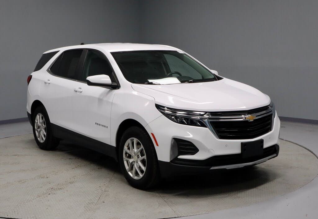 2022 Chevrolet Equinox LT FWD with 2FL