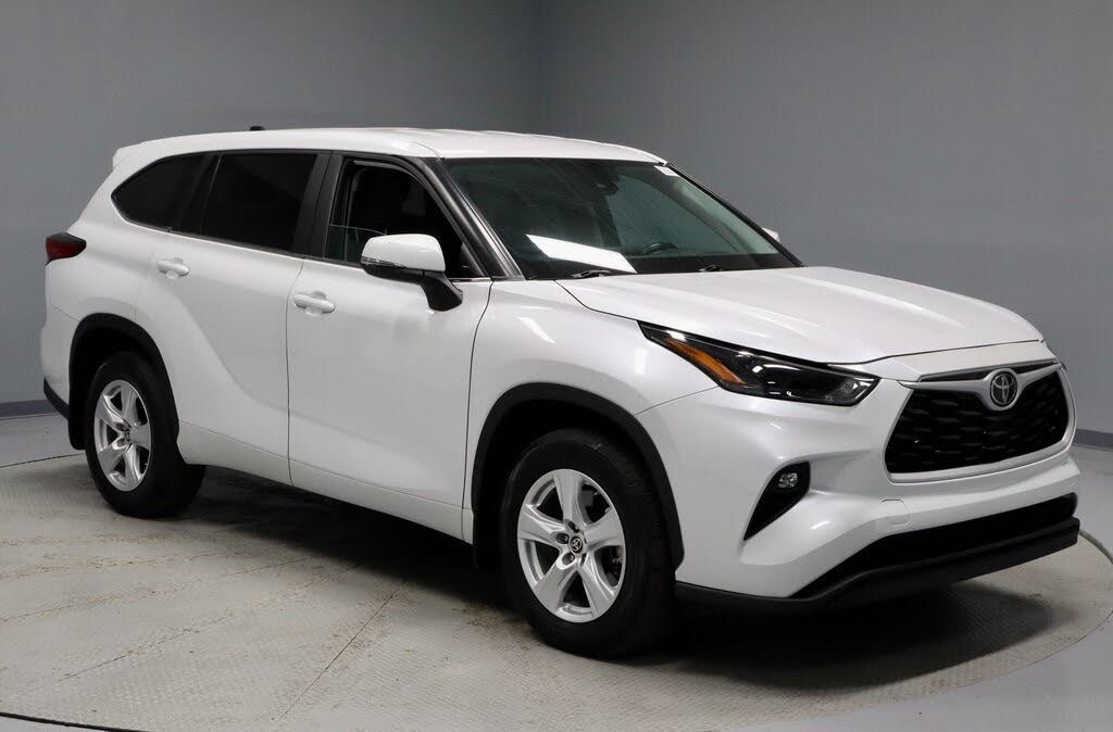 2023 Toyota Highlander LE AWD