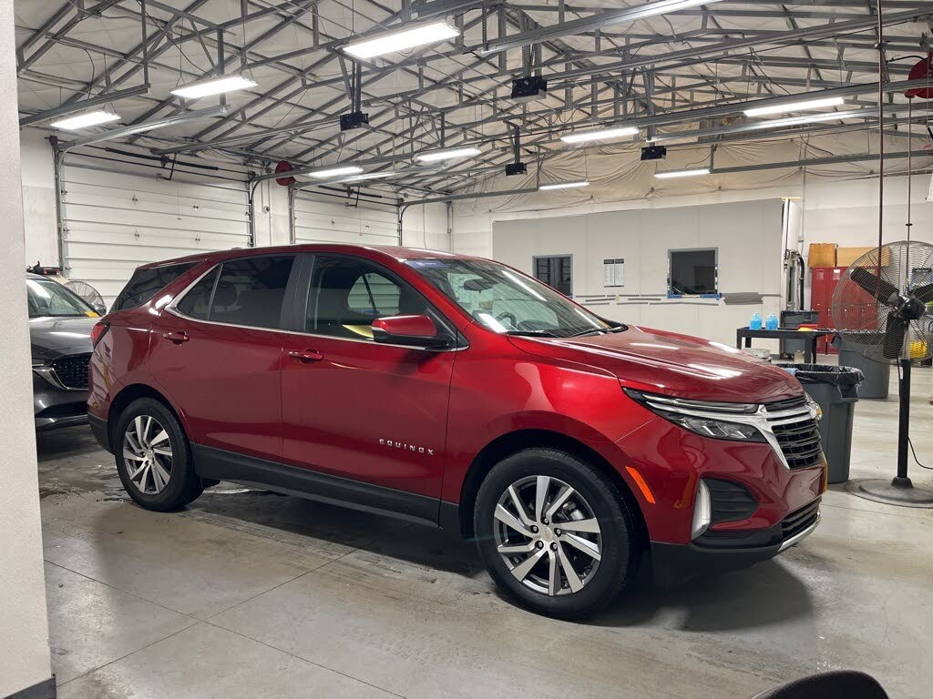 2024 Chevrolet Equinox LT FWD with 1LT