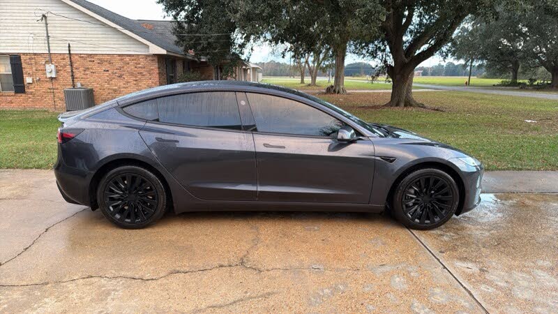 2024 Tesla Model 3 RWD