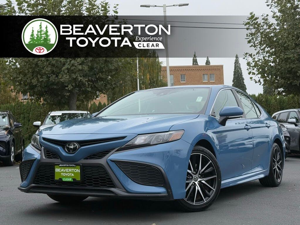 2024 Toyota Camry SE FWD