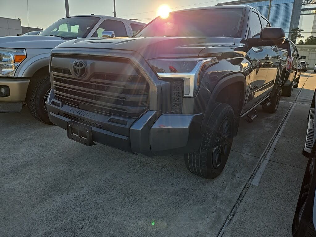 2024 Toyota Tundra SR5 CrewMax Cab 4WD