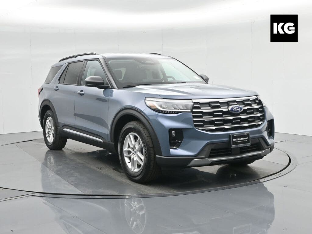 2025 Ford Explorer Active RWD