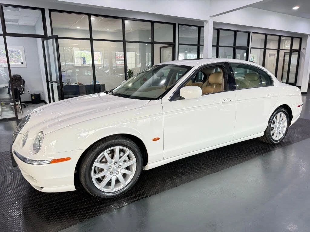 2003 Jaguar S-TYPE 4.2L V8 RWD