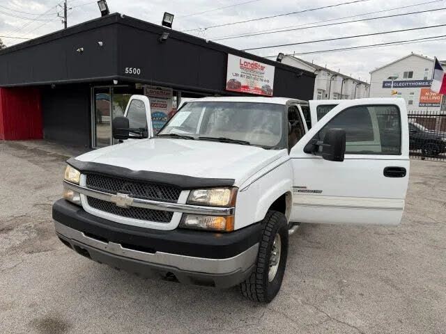 2004 Chevrolet Silverado 2500HD LS Crew Cab LB 4WD