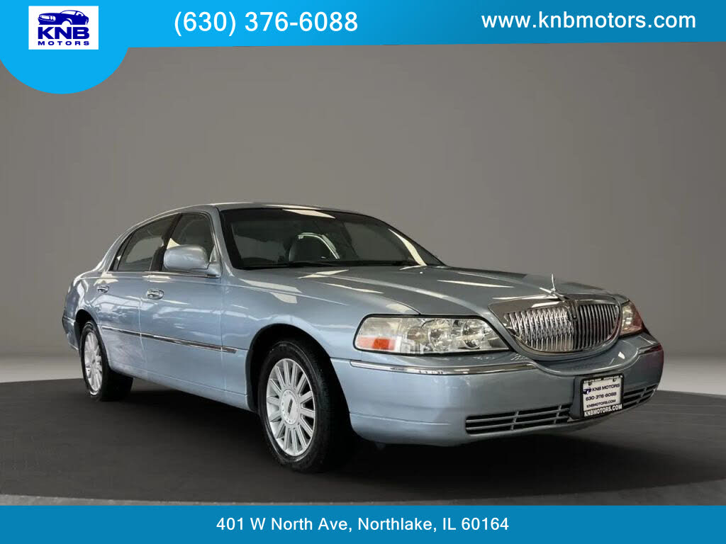 2005 Lincoln Town Car Signature