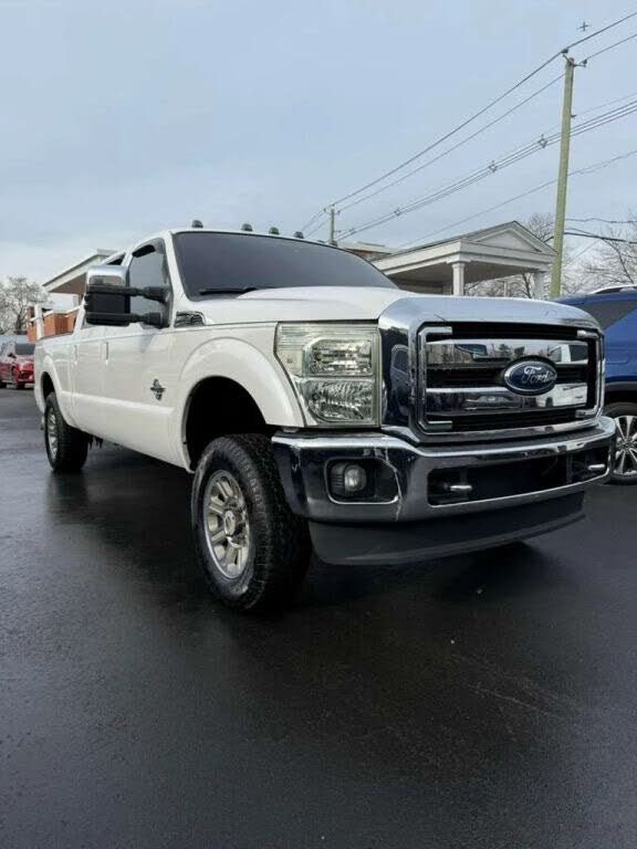 2011 Ford F-350 Super Duty Lariat Crew Cab 4WD