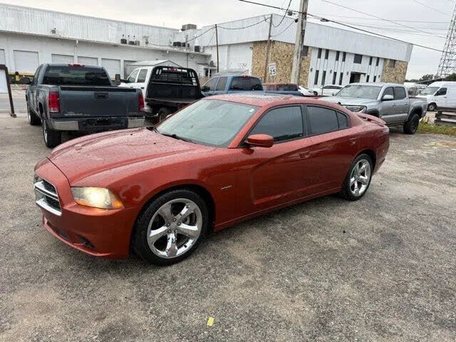 2013 Dodge Charger R/T Max RWD