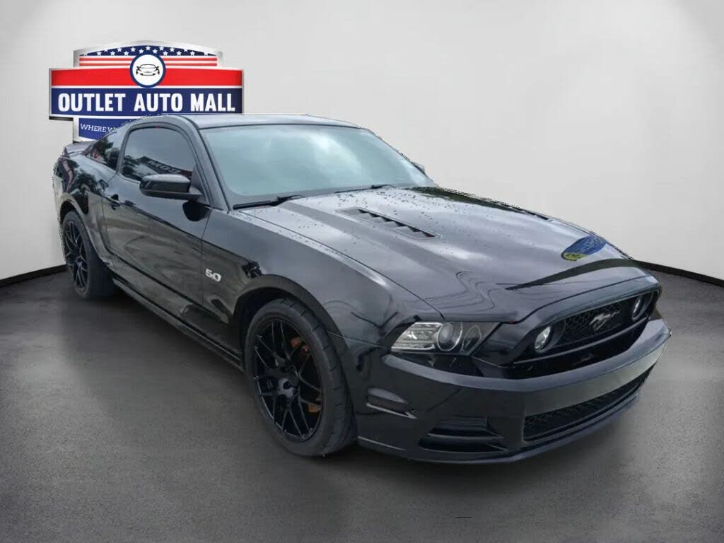 2013 Ford Mustang GT Premium Coupe RWD