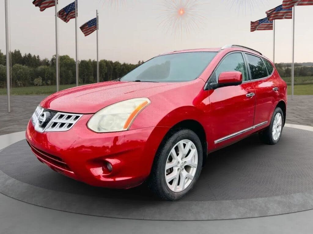 2013 Nissan Rogue SV with SL AWD