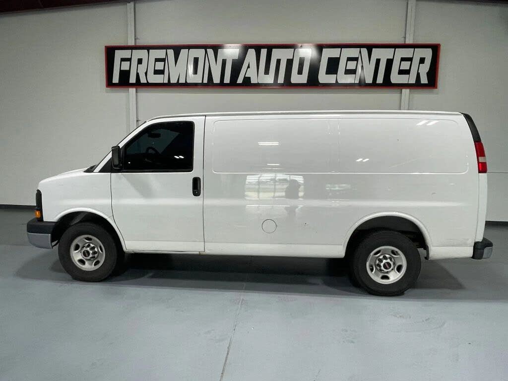2015 GMC Savana Cargo 2500 RWD