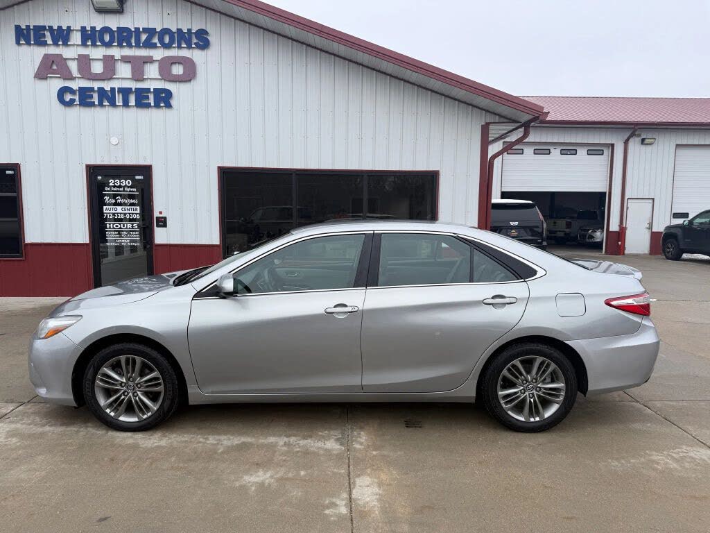 2015 Toyota Camry SE