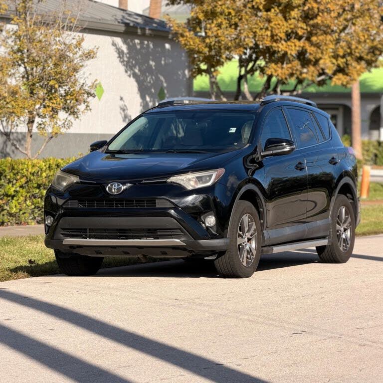2016 Toyota RAV4 XLE