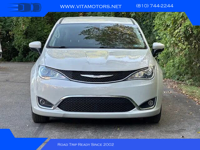 2017 Chrysler Pacifica Touring Plus FWD