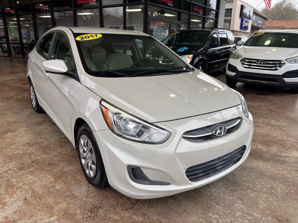 2017 Hyundai Accent SE Sedan FWD