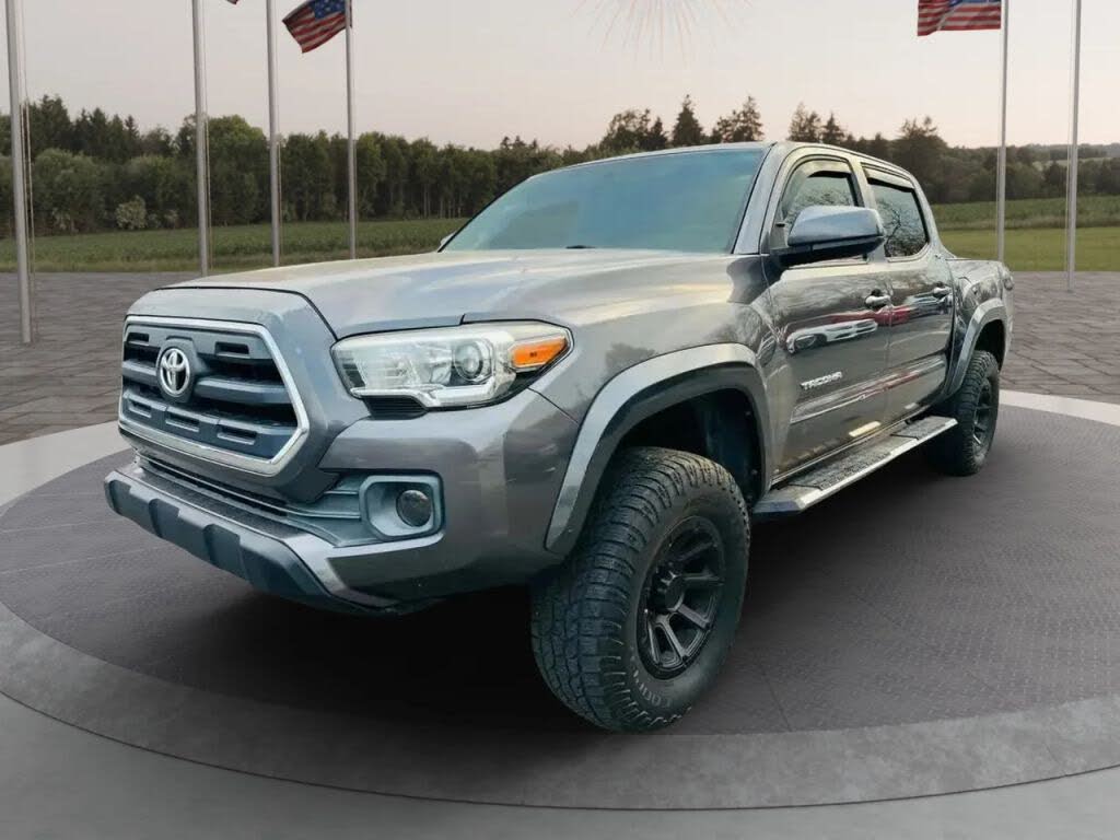 2017 Toyota Tacoma SR5 V6 Double Cab RWD