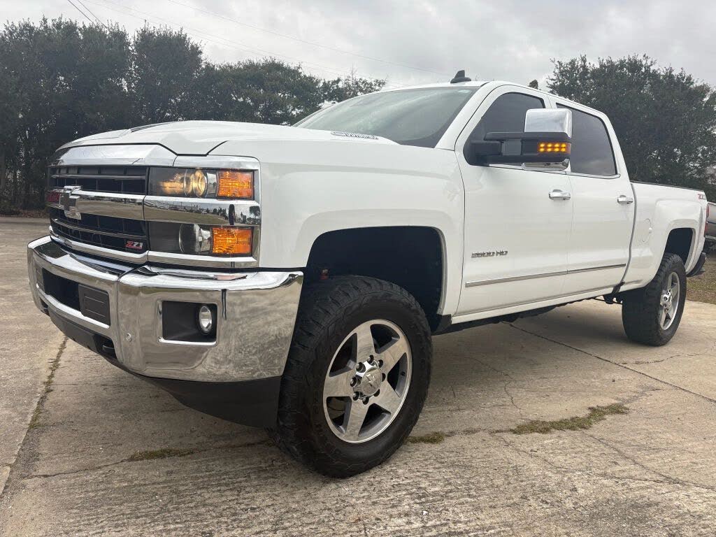 2018 Chevrolet Silverado 2500HD LTZ Crew Cab 4WD