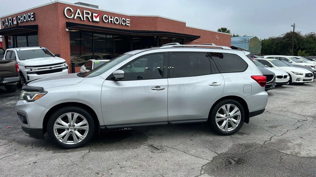 2018 Nissan Pathfinder SL