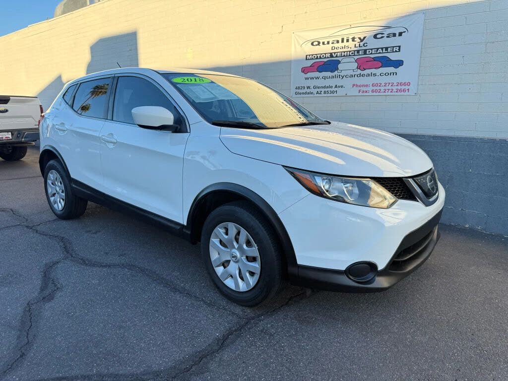 2018 Nissan Rogue Sport S FWD