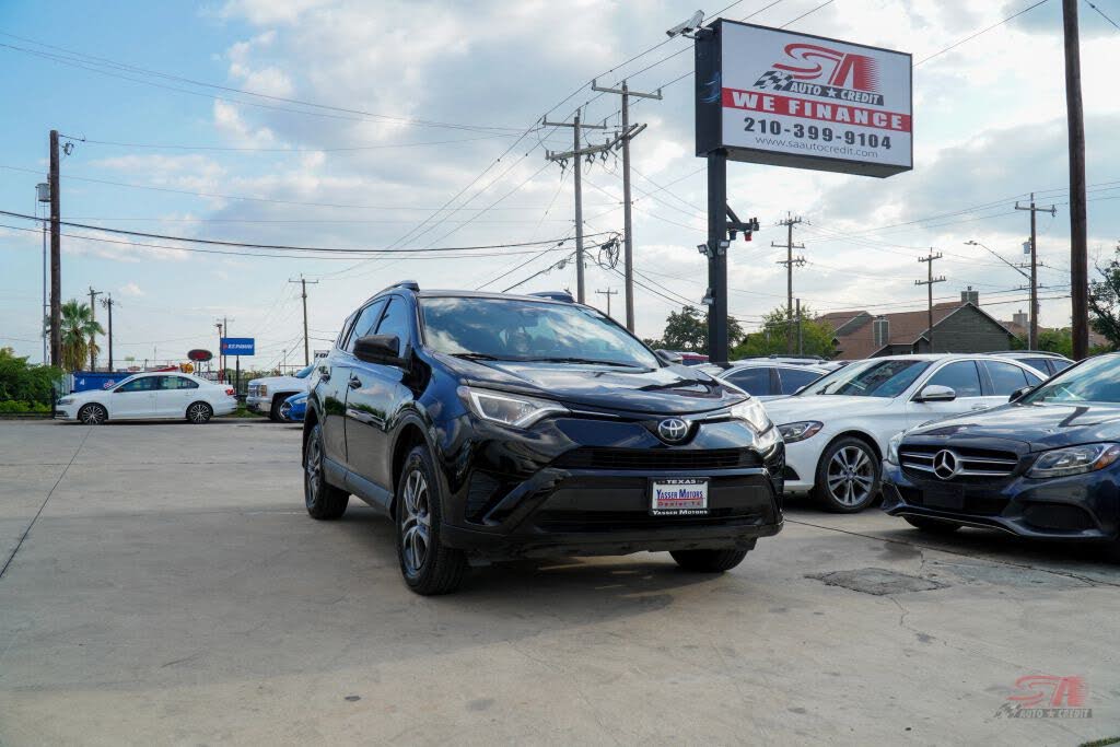 2018 Toyota RAV4 LE AWD