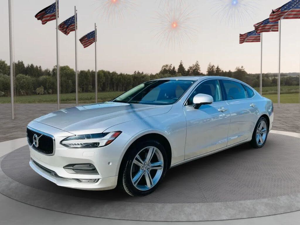 2018 Volvo S90 T5 Momentum AWD