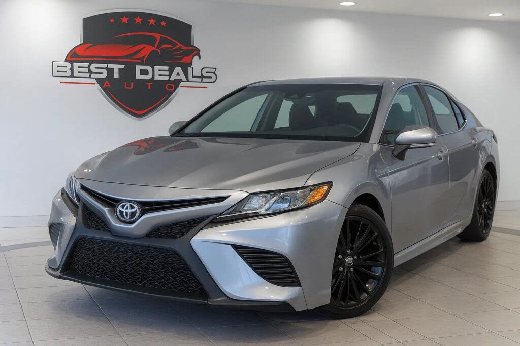 2019 Toyota Camry SE FWD