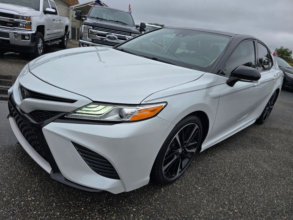2020 Toyota Camry XSE FWD