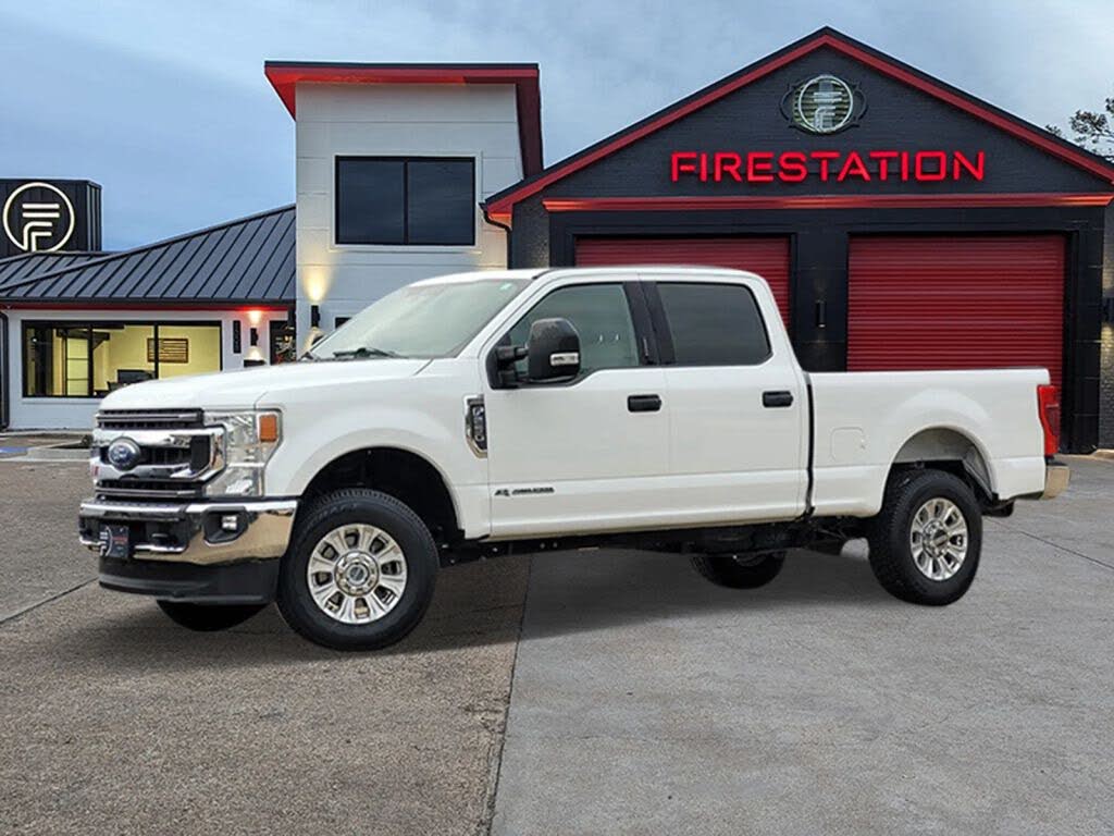 2022 Ford F-250 Super Duty XLT Crew Cab 4WD