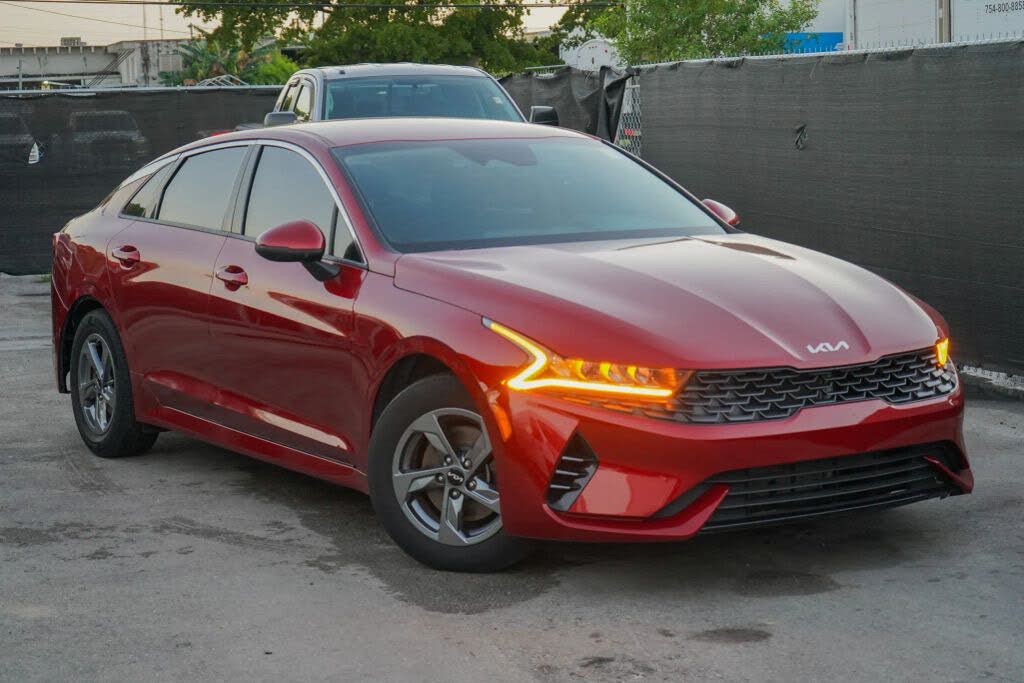2022 Kia K5 LXS FWD