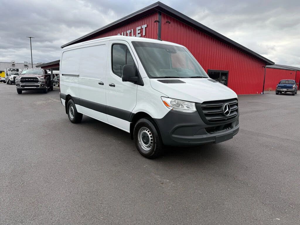 2022 Mercedes-Benz Sprinter 1500 144 High Roof Passenger Van RWD