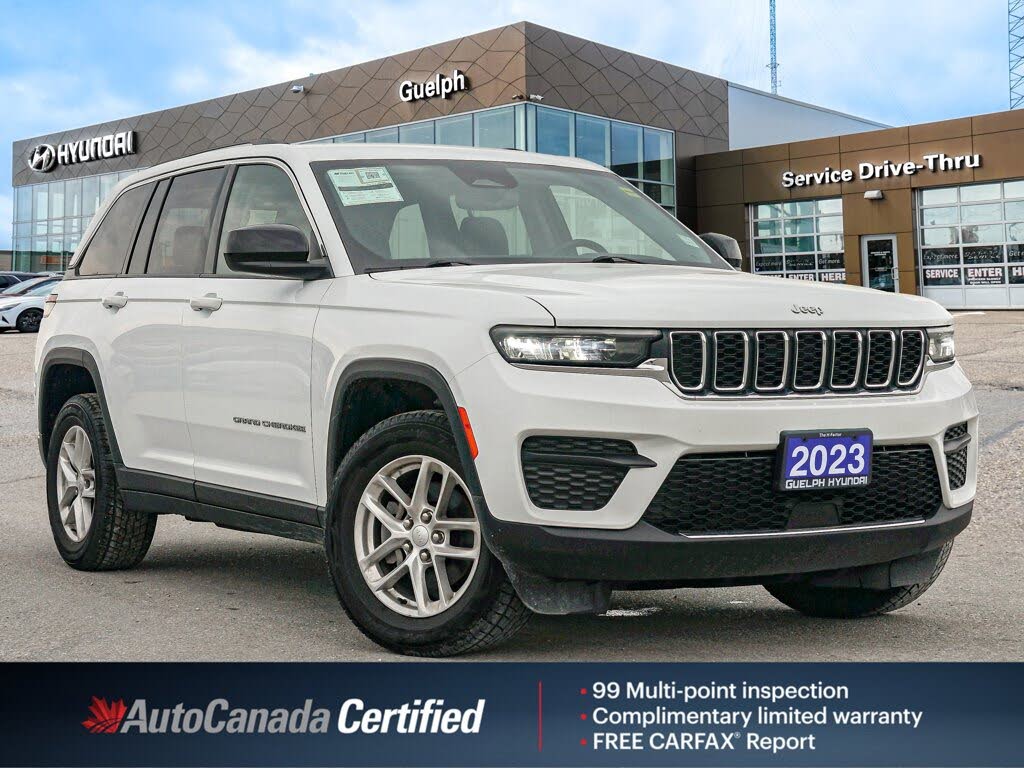 2023 Jeep Grand Cherokee Laredo 4WD