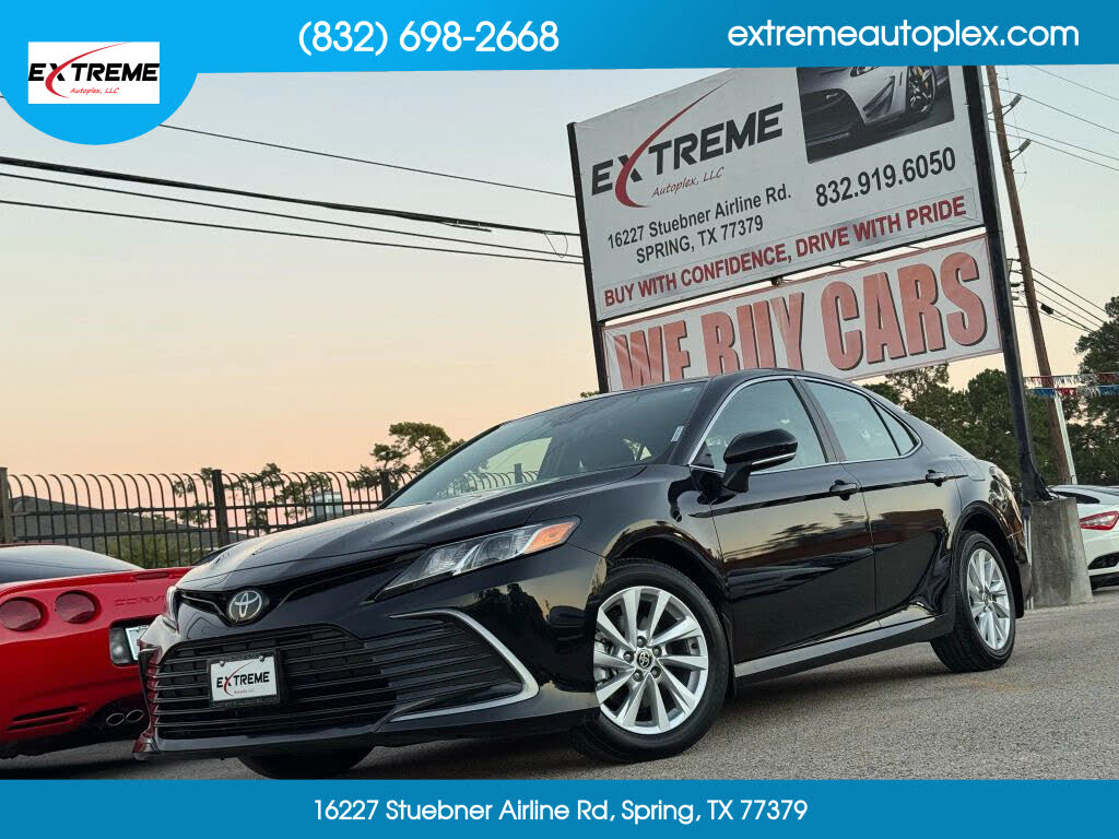 2024 Toyota Camry LE FWD