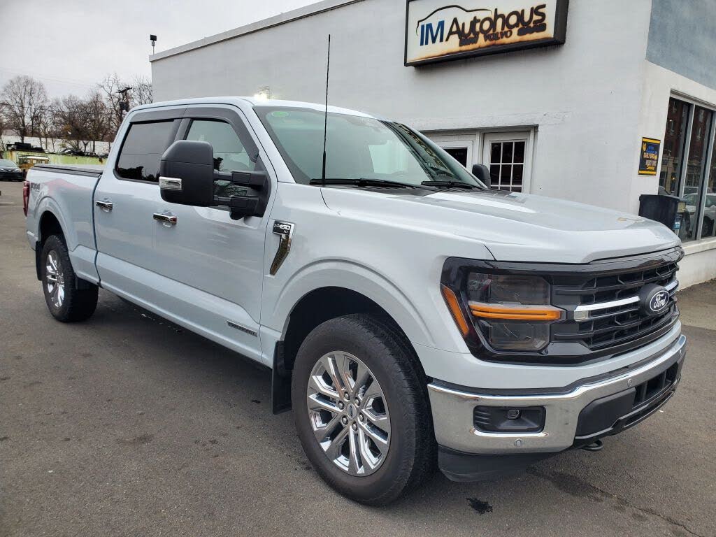 2025 Ford F-150 XLT SuperCrew 4WD